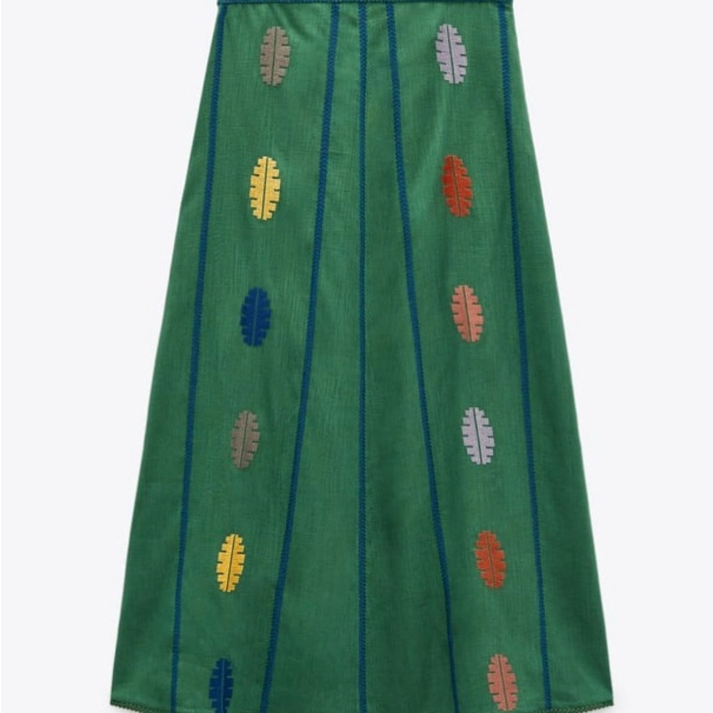 Zara Green Maxi Skirt with Multicolor Embroidered Ovals